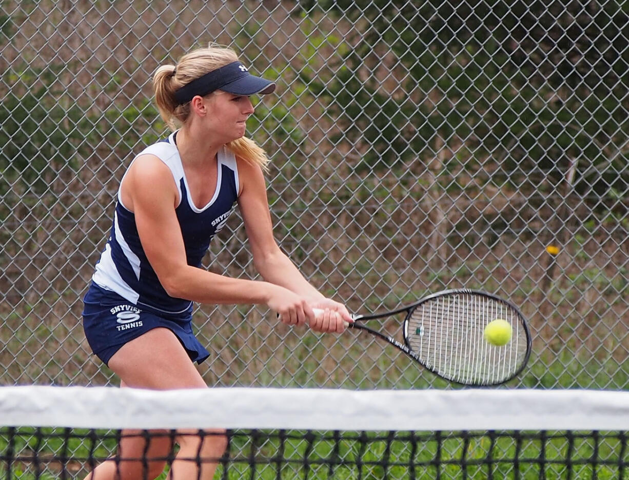 Skyview's Sammi Hampton will be playing for a fourth WIAA Class 4A state singles title in Richland this weekend.