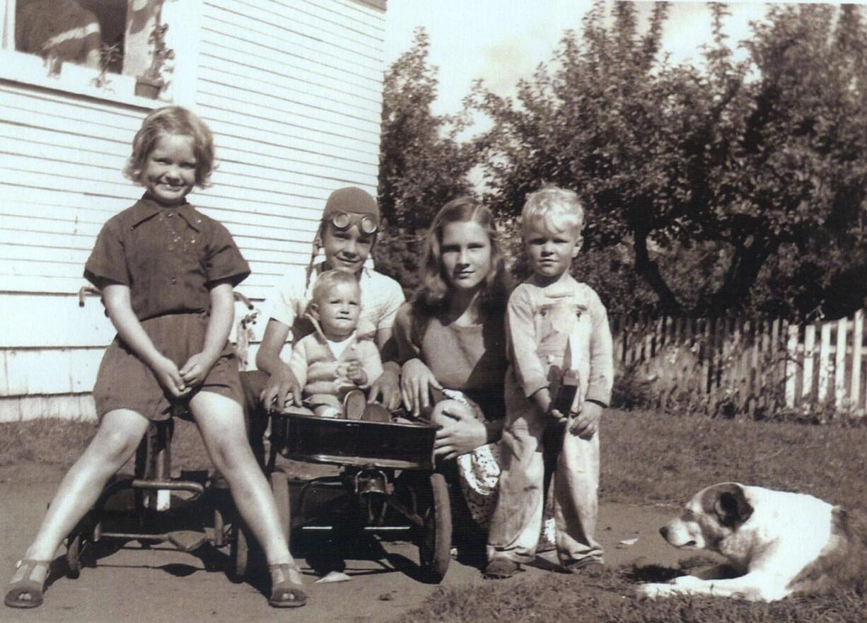 The Hall kids: Gwen, Harley (holding Linda), Kay and Dennis.