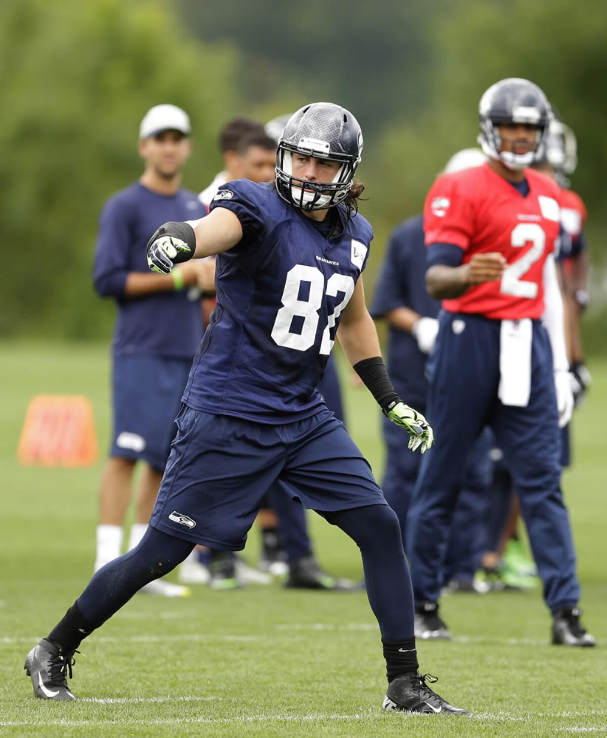 Associated Press
Seattle's Luke Willson (82) has a big role to fill with Zach Miller out injured.