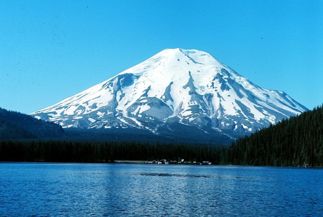 Stunning views of Mount St. Helens drew a loyal following of cabin owners, Boy Scout campers, hikers and other outdoor enthusiasts to the shores of Spirit Lake.