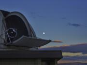 Goldendale Observatory State Park
Goldendale Observatory is 120 miles east of Vancouver. Now, in addition to this 24.5-inch classical Cassegrain telescope -- built in the 1960s by a team of amateurs working at Clark College -- its equipment includes an 8-inch telescope donated by a Vancouver family.