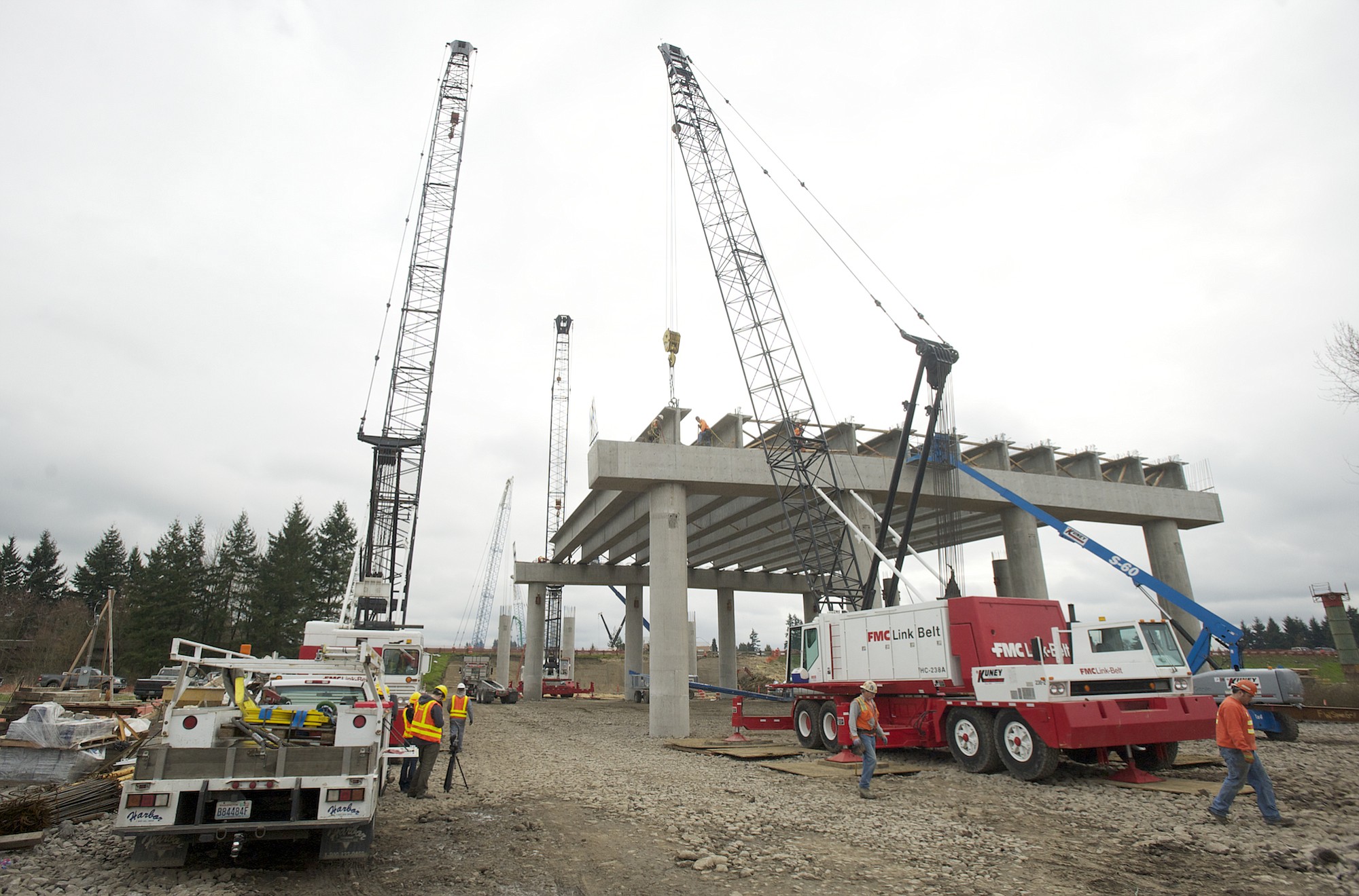 WSDOT's N.E. 139th Street bridge project continues, Tuesday, March 12, 2013.