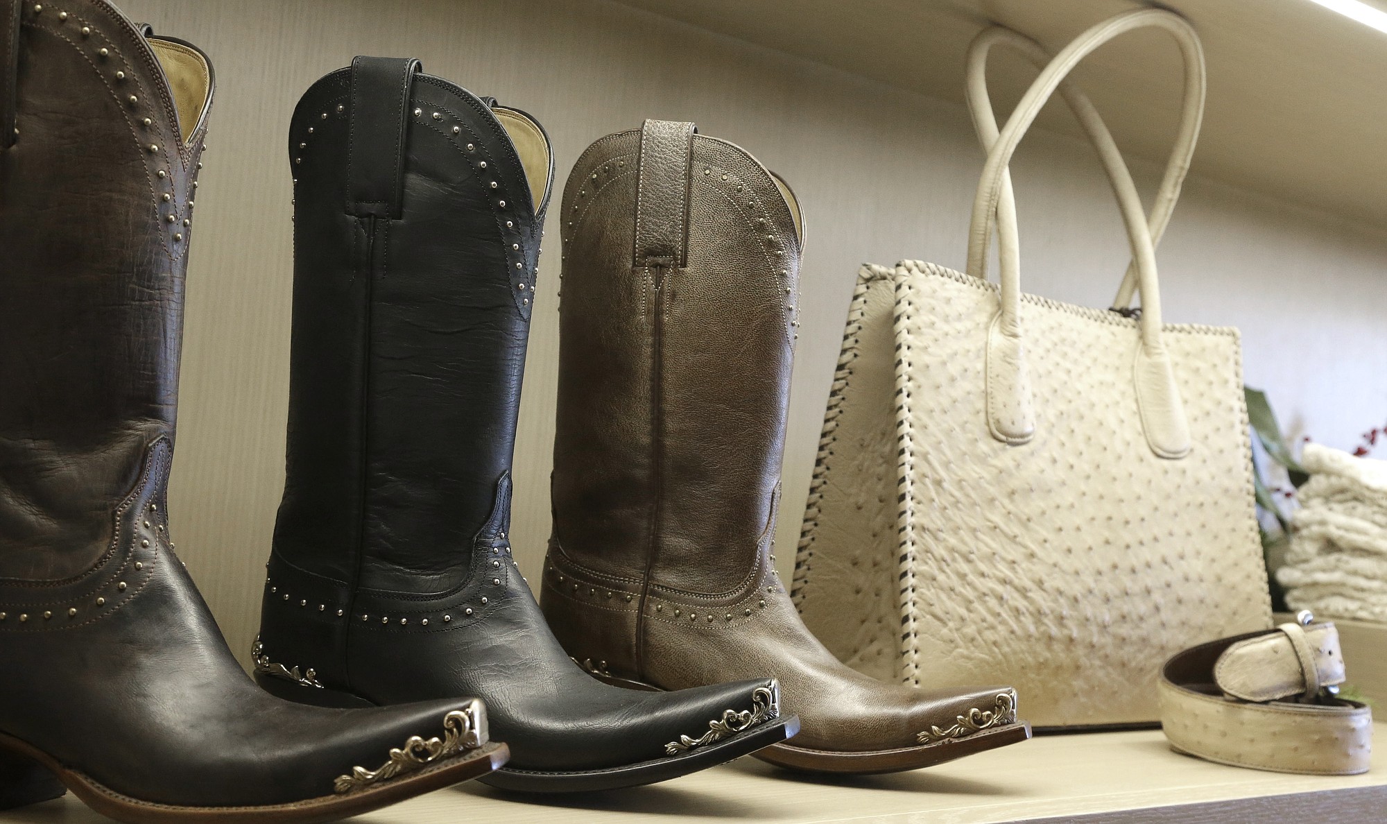 132-year-old bootmaker Lucchese expands to heels, purses - The