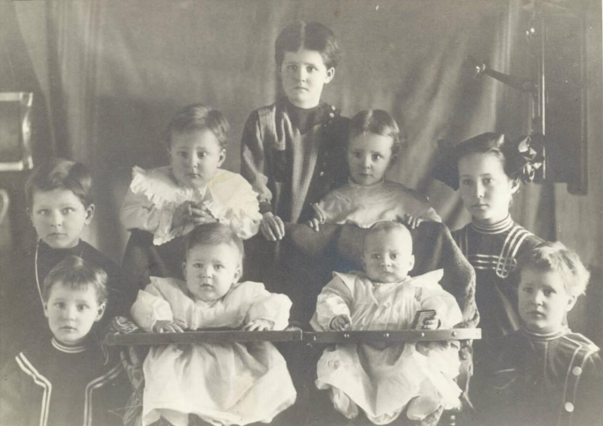 This photo of the growing Frothinger family was taken in the fall of 1912. At top is Veda, age 5.  Back row, from left are Elmer, Edgar, Rose and Leona.