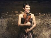 Renowned violinist Anne Akiko Meyers will perform with the Vancouver Symphony Orchestra on Oct. 3 and 4 at Skyview Concert Hall.