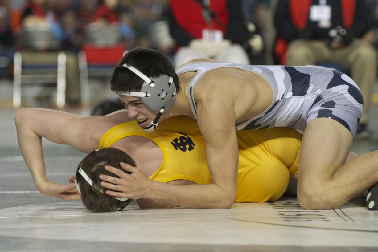 Union's Junior Godinho wins the 132 lb.