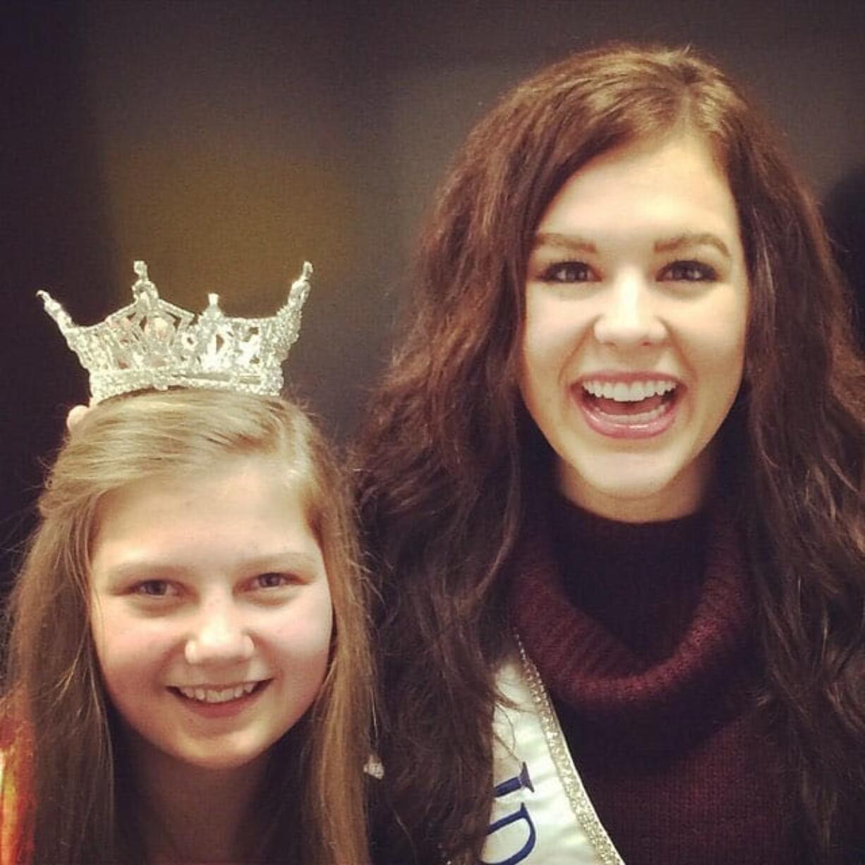 Sifton: Miss Idaho Sierra Sandison, right, meets Frontier Middle School sixth-grader Ella Pfeiler on Dec. 10. Both have Type 1 diabetes.