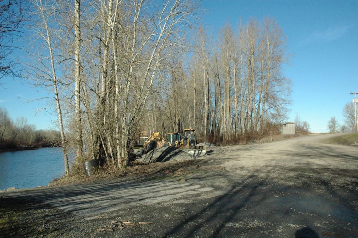 Construction has started on the long-awaited renovation of Langsdorf Landing boat ramp along the Columbia River downstream of Vancouver.