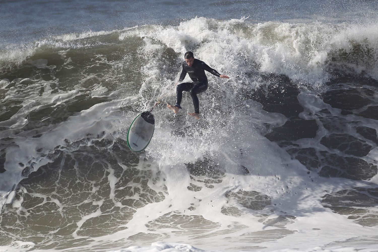 Calif. coast bashed by monster waves - The Columbian