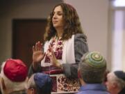 Rabbi Rebecca Dubowe speaks to members of Temple Adat Elohim at a Nov. 29 service in Thousand Oaks, Calif.