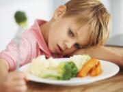 Picky eating may be a sign that a young child has psychiatric problems that need to be addressed, according to a recent study.