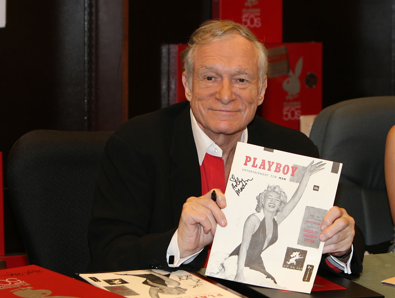 Playboy magazine reverses position, brings back naked women