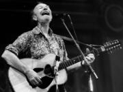 Pete Seeger performs in 1986 at Soldiers and Sailors Memorial Hall in Pittsburgh.