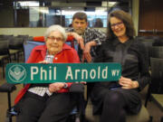 Helen Arnold, Phil Arnold Jr.