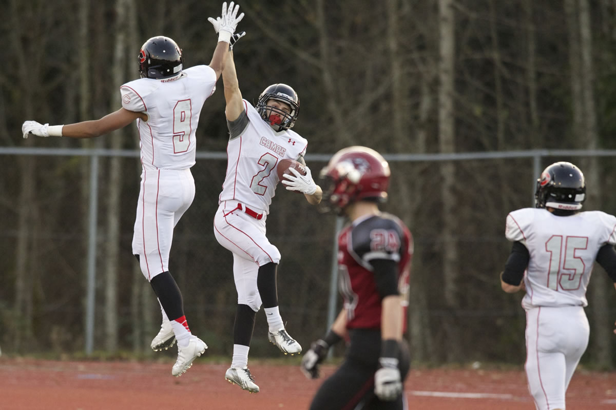 Camas wide receiver Zach Eagle catches a 78 yard pass for a touchdown against Eastlake at Eastlake High School, Saturday, November 23, 2013. Camas won 47-28.