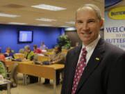 Butterball Turkey CEO Rod Brenneman stands in front of a group of Turkey Talk-Line experts at work in Naperville, Ill.