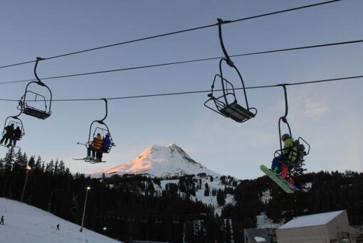 Mount Hood Meadows got a jump on the season Saturday when it ran its Buttercup chairlift for four hours.