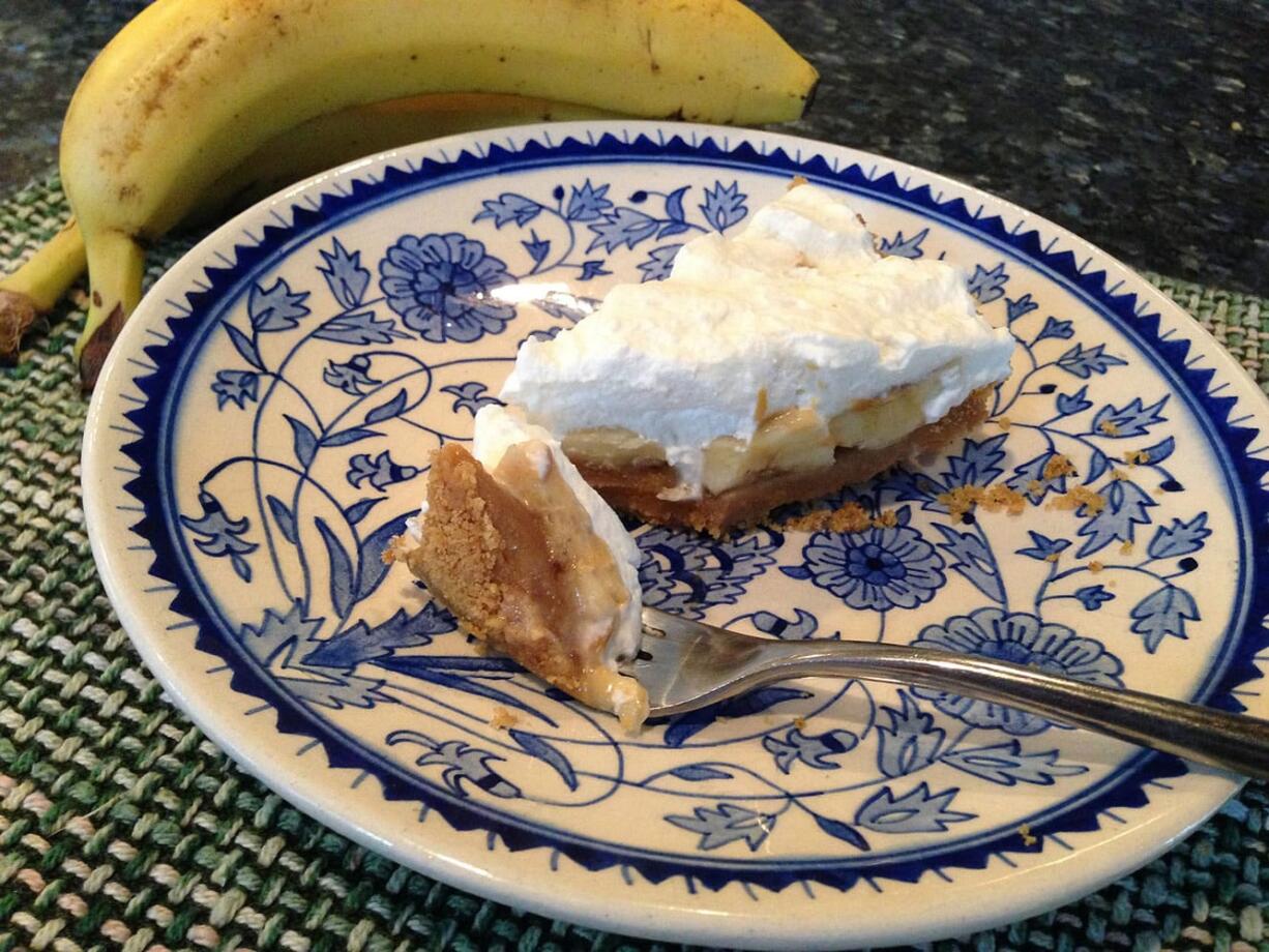 Banoffee pie is a popular dessert in England combining bananas with a thick, milk caramel toffee.