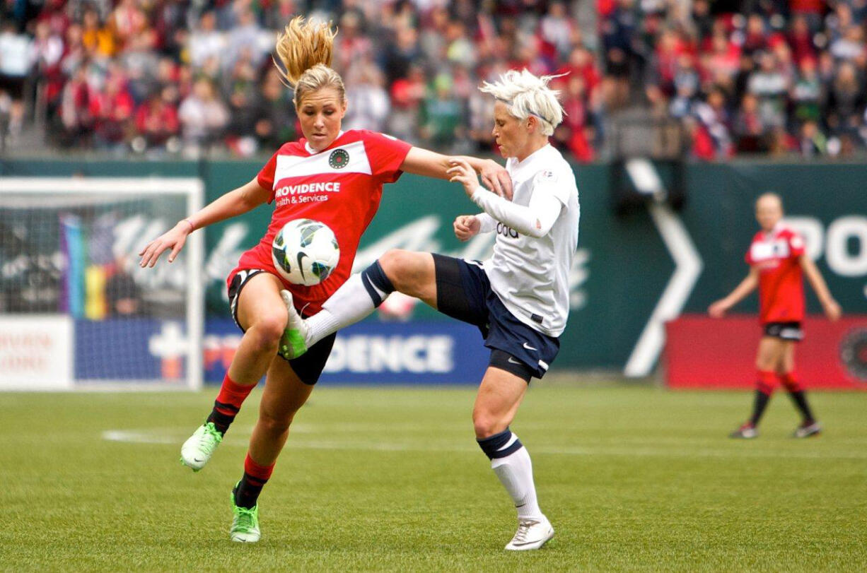 Allie Long of the Portland Thorns