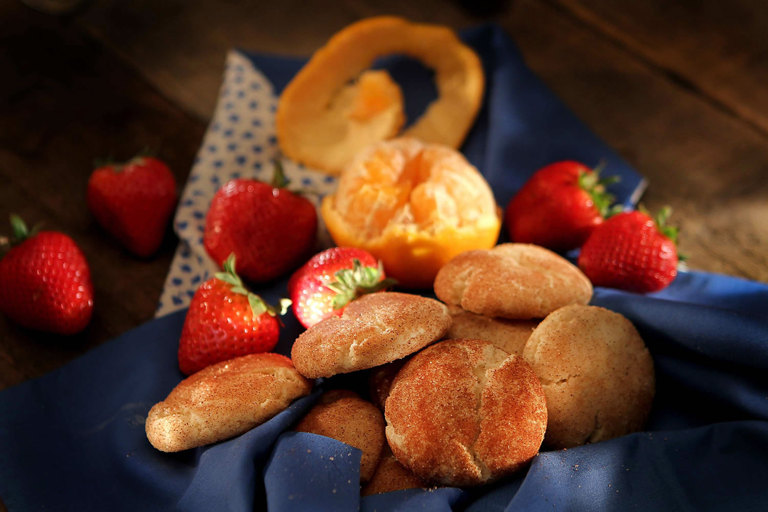 Photos by Kirk McKoy/Los Angeles Times
Cookies -- with uncomplicated flavors and simple textures -- go well with fruit for dessert.