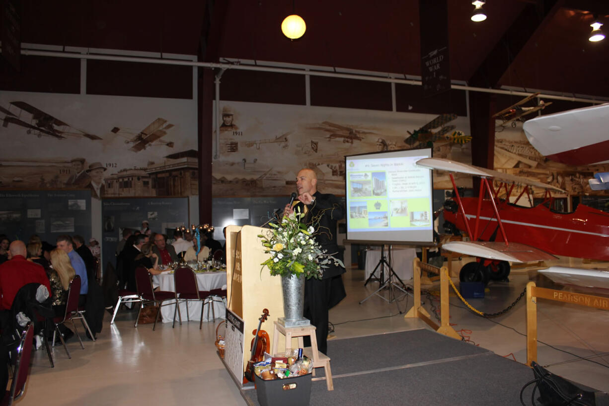 Danielle Frost/Post-Record
Camas School Board member Doug Quinn addresses attendees at last year's Camas Educational Foundation dinner and auction. Organizers are hoping to raise $110,000 this year to benefit Camas schools.