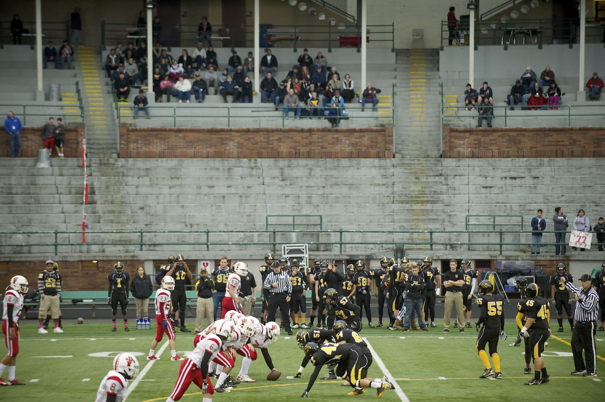 Coming into the game with identical 0-8 records, Fort Vancouver and Hudson's Bay did not attract a big crowd at Kiggins Bowl.