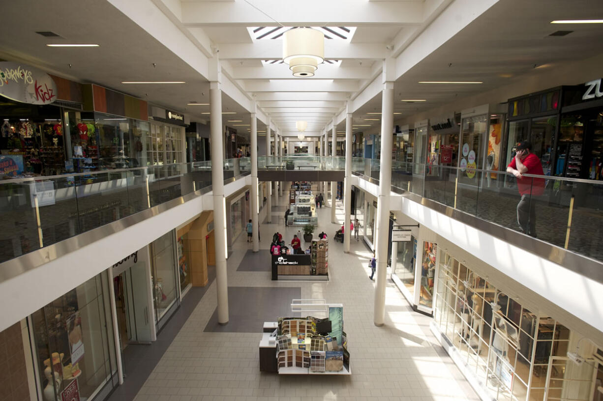 Vancouver Mall has 125 stores.