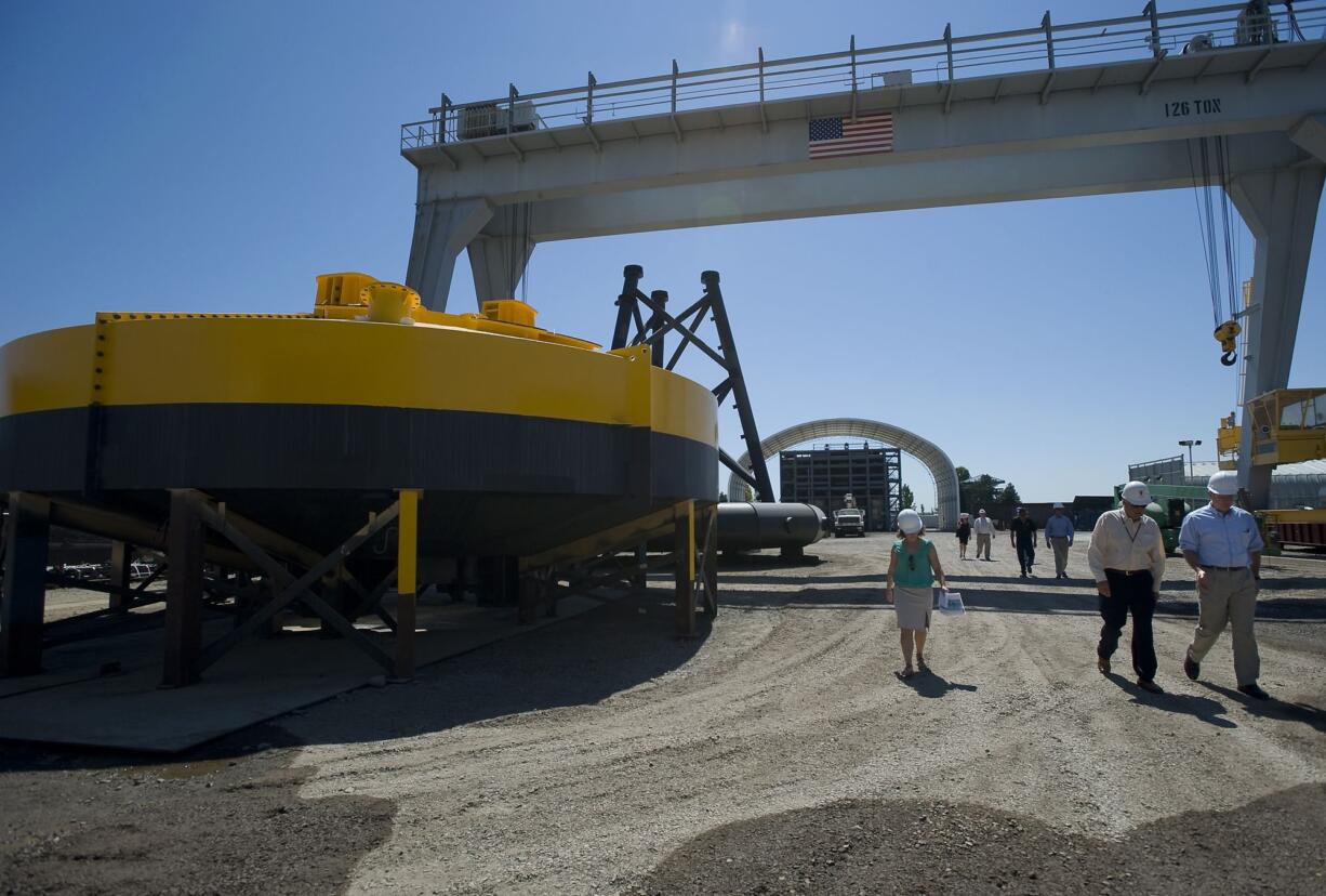 Oregon Iron Works, one of the companies that would be negatively impacted by the Columbia River Crossing project, is close to reaching a mitigation deal with the CRC, Democratic Gov. Jay Inslee said this week.