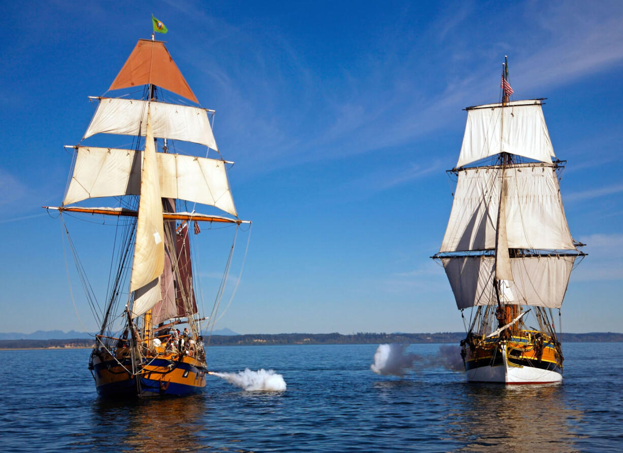 Hawaiian Chieftain, left, and Lady Washington.