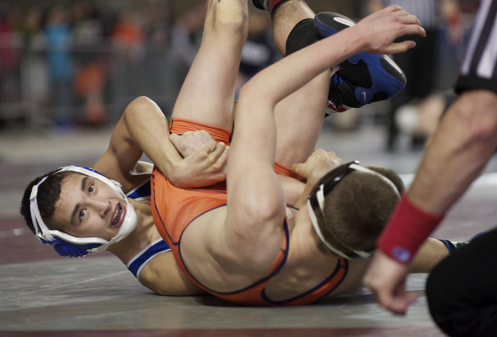 Mountain View's Kenji Yamashita beats Dennis Good from Decatur in the 138-pound weight class quarterfinals of the 3A State Wrestling Tournament in Tacoma, Friday, February 15, 2013.