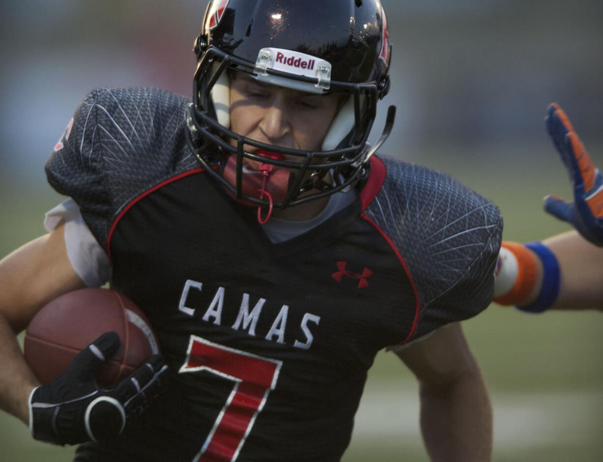 Camas plays Auburn in the first half at Doc Harris Stadium on Friday September 14, 2012.