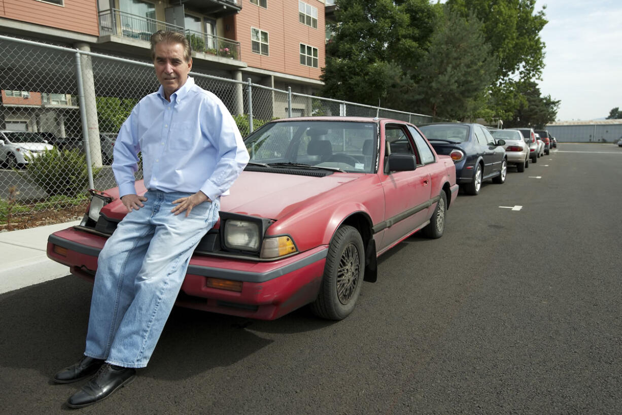 Columbian Editor Lou Brancaccio with his 1986 Honda Prelude.