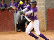 Linfield softball player Grace Middelstadt