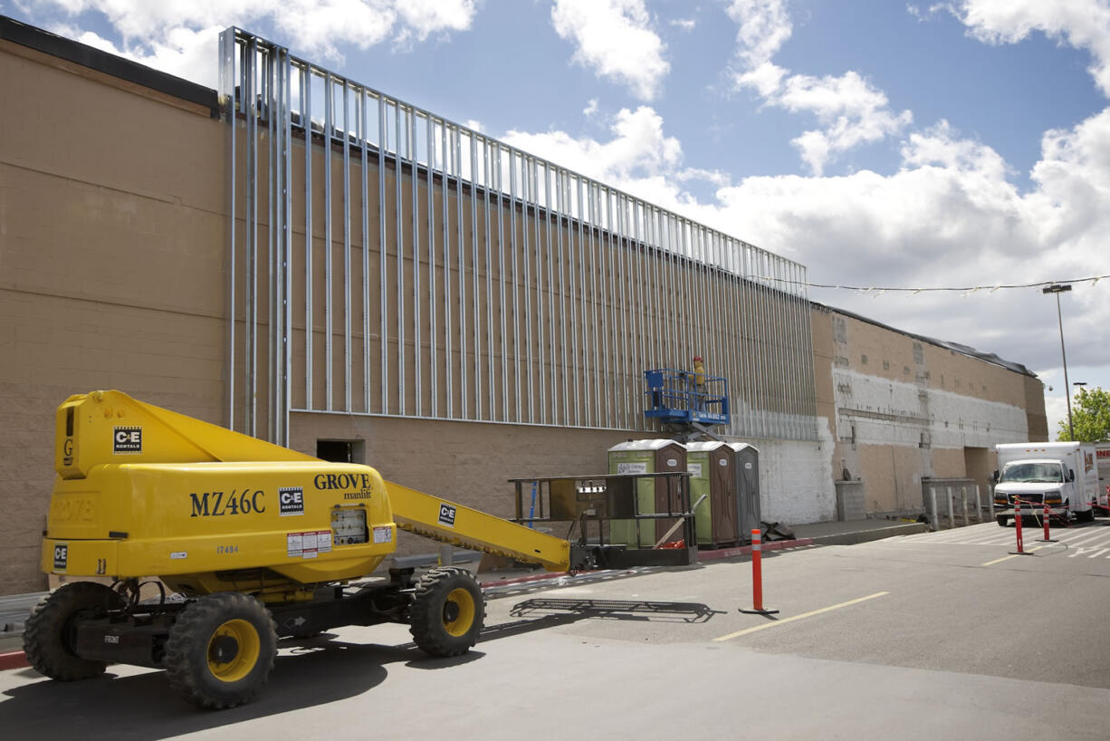 Wal-Mart Stores Inc.'s first &quot;neighborhood market&quot; grocery store in the area is currently under construction in the Vancouver Plaza shopping complex.