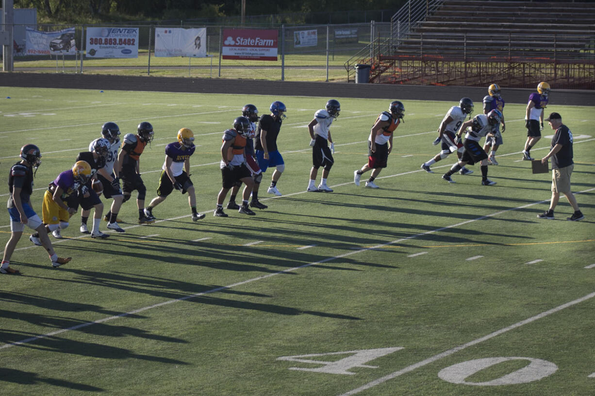 The Freedom Bowl Classic has had trouble recruiting players for the West team for its annual all-star footbal game on Saturday. &quot;It's been a challenge,&quot;  head coach Larry Peck said. &quot;But the kids who are here want to be here.