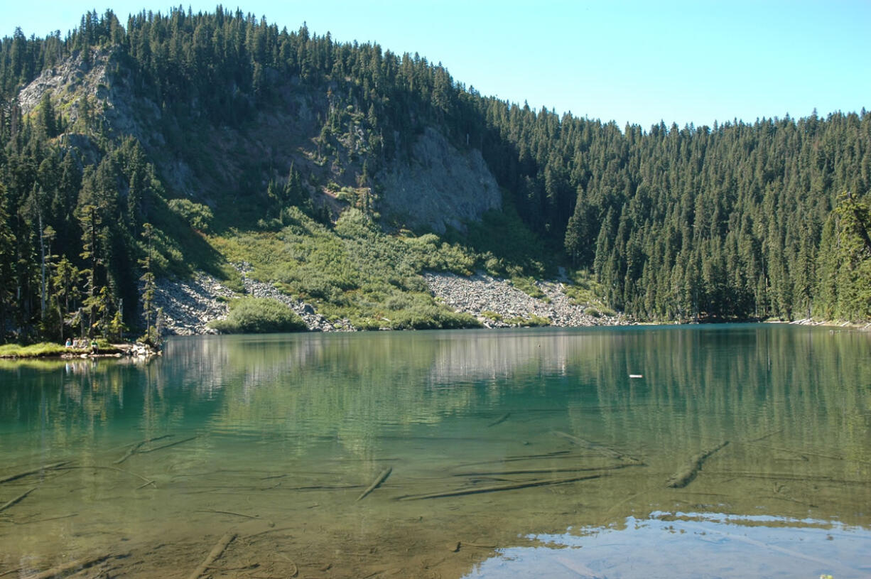 Blue Lake is 12 acres and stocked with cutthroat trout. It is at the junction of Thomas Lake trail No. 111 and the Pacific Crest National Scenic Trail No.