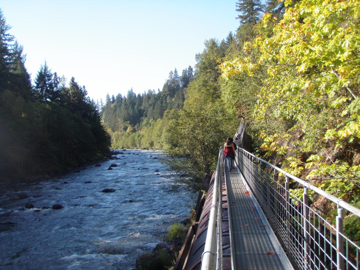 The Columbia Land Trust on Thursday finalized the acquisition of nearly 300 acres of habitat along the lower Hood River on the Oregon side of the Columbia River Gorge. Hood River County will receive about 100 acres of land as part of the transfer.