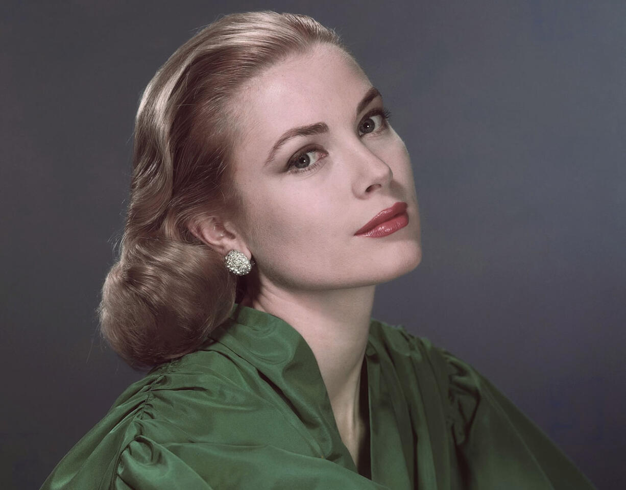 An exhibit on Grace Kelly's upbringing, Hollywood career and storybook ascent to royalty opens Oct.