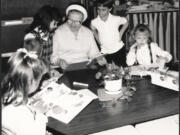 Sister Mary Leona Miller in the first-grade classroom at Our Lady of Lourdes in Vancouver in 1990.