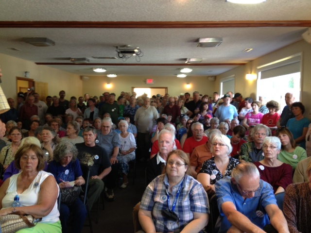 An overflow crowd showed up Saturday afternoon for a meeting at a union hall in Vancouver's Fruit Valley neighborhood to discuss recall and other options about Clark County commissioners David Madore and Tom Mielke.