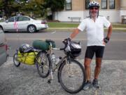 DAVID JONEs
David Jones, shown here in October 2010, toward the end his cross-country bike trip. His 2012 ride, benefitting Share, will be far longer.