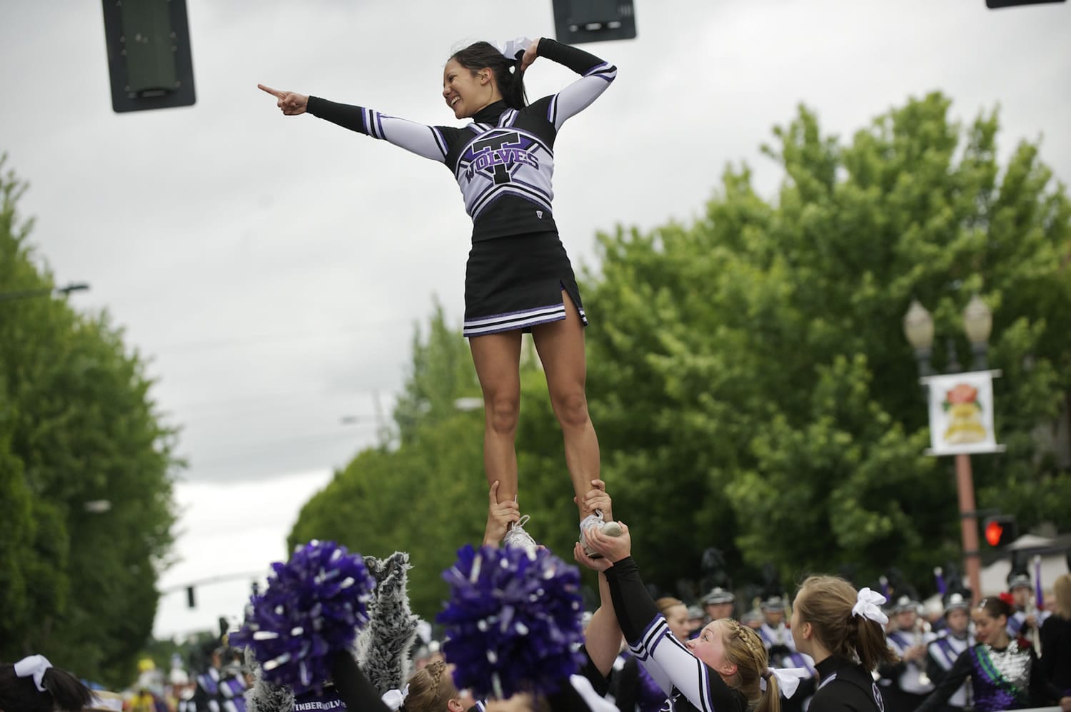 Heritage High School cheerleaders won a special award for band support Saturday at the Rose Festival Grand Floral Parade.