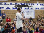 Ellsworth Springs: Seattle Mariners pitcher Tony Zych at Ellsworth Elementary School as part of the Seattle Mariners 2016 Caravan.