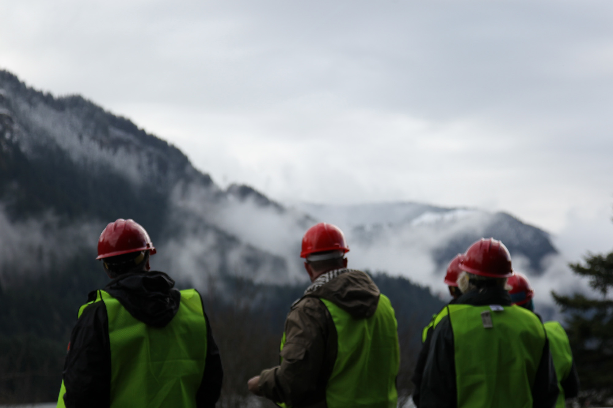 Employees of a GE locomotive plant in Erie, Pa., visit the Columbia River Gorge to film advertising.