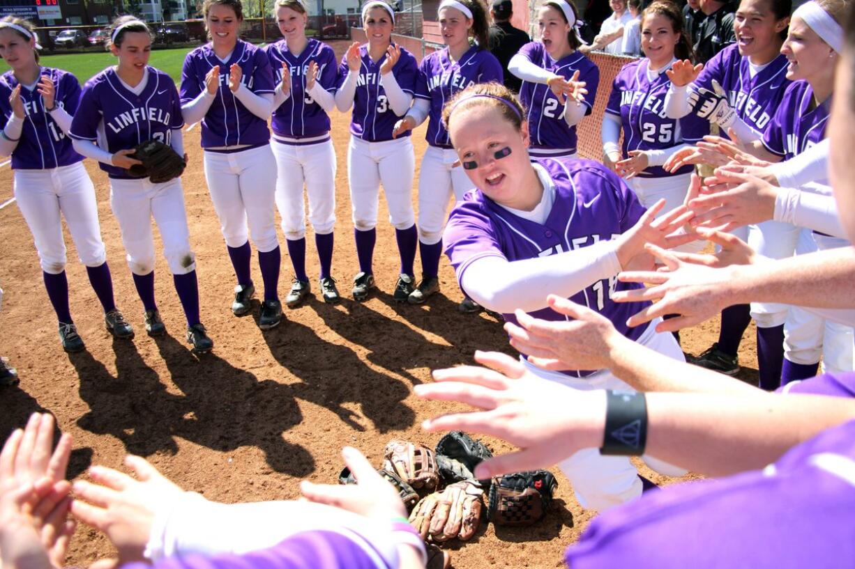 Staci Doucette, Linfield College softball.