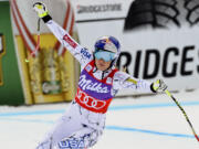 Lindsey Vonn, of the United States, celebrates in the finish area after winning an alpine ski, women&#039;s World Cup downhill, in Altenmarkt-Zauchensee, Austria, Saturday, Jan 9, 2016.