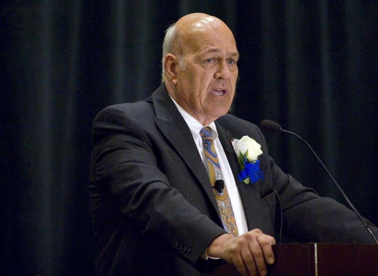 Hal Dengerink accepts the 2011 First Citizen Award at the Hilton Vancouver Washington in June.