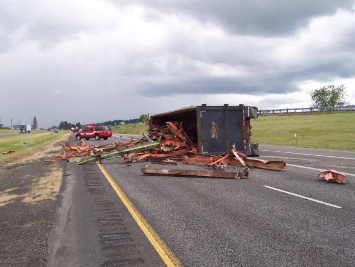 Vancouver driver involved in semitruck accident that blocked Interstate 5 in Albany.