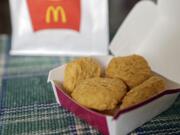 An order of McDonald&#039;s Chicken McNuggets is displayed for a photo in Olmsted Falls, Ohio.(AP Photo/Mark Duncan)