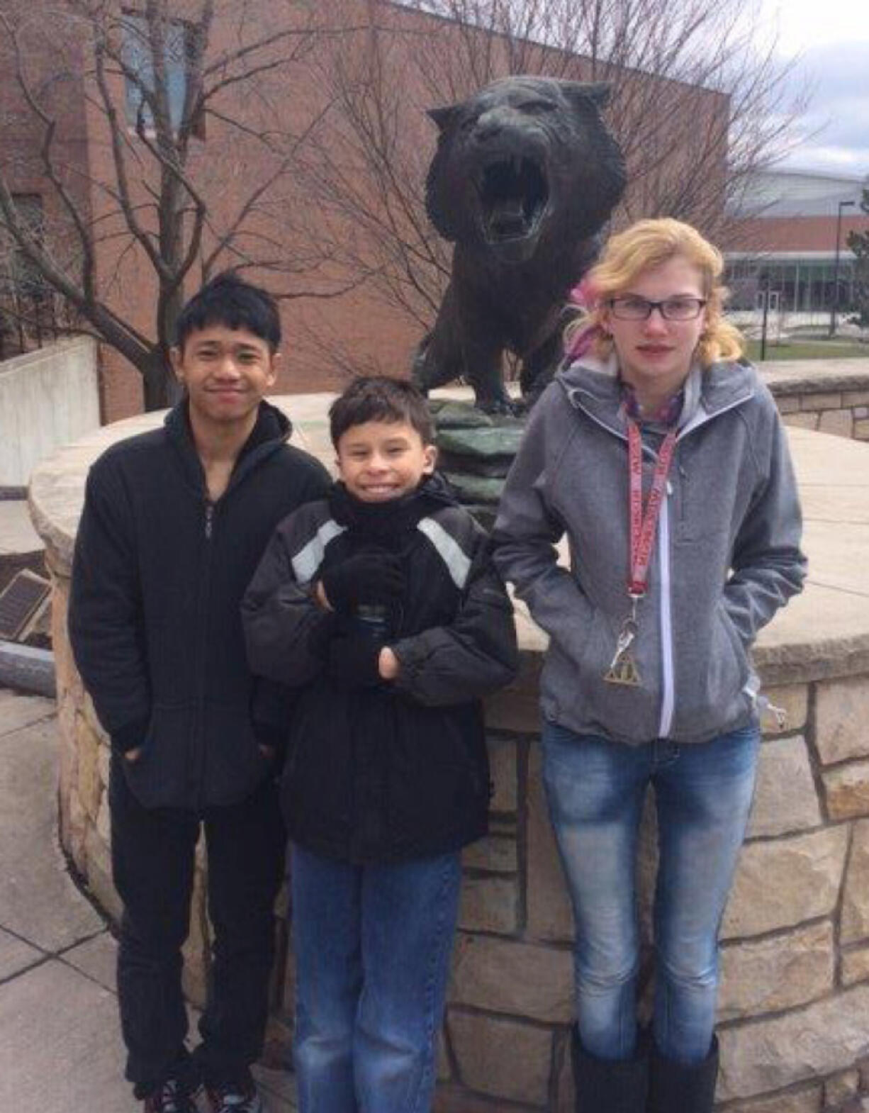 Edgewood Park: Jayson Cabanizas, from left, Nic Moore and Jennifer Tudor of Washington School for the Deaf&#039;s math team compete in Rochester, N.Y.